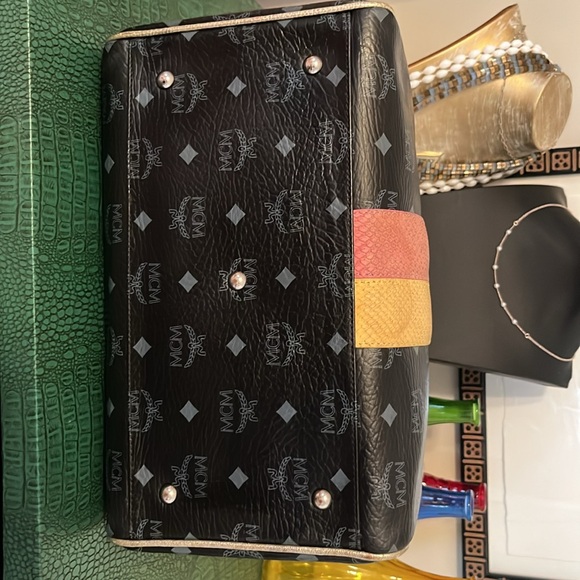 MCM Princess Lion Visetos Boston Duffle Bag - Picture 6 of 16